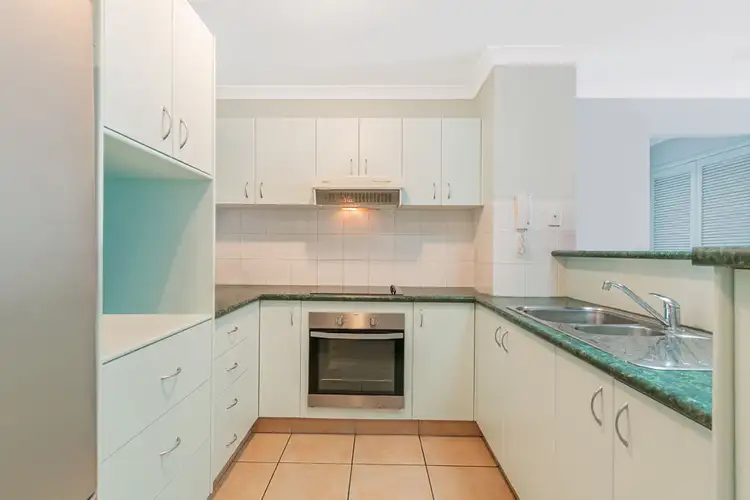 Fourth view of Homely apartment listing, 9/205-207 Boundary Street, Rainbow Bay QLD 4225