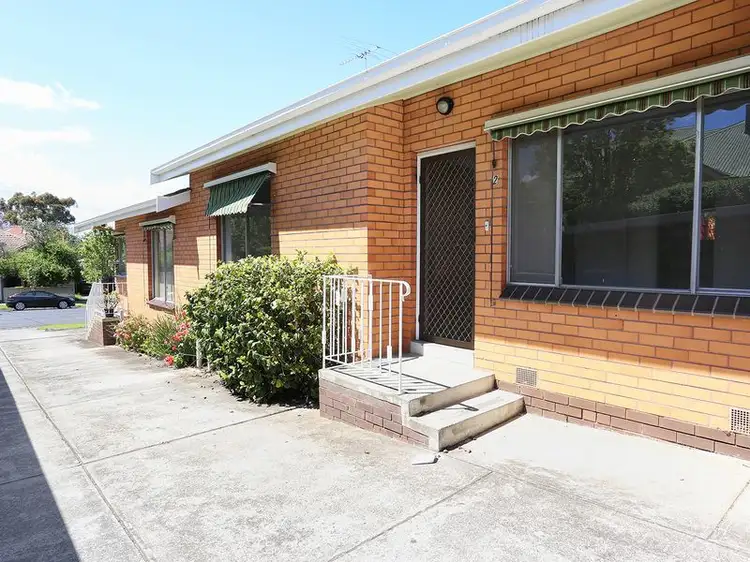 2/75 Lincoln Road, Essendon VIC 3040