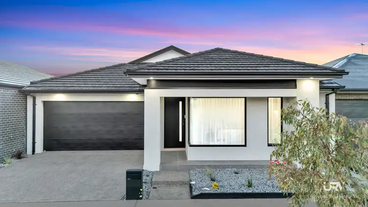 34 Valetta Street, Mickleham VIC 3064