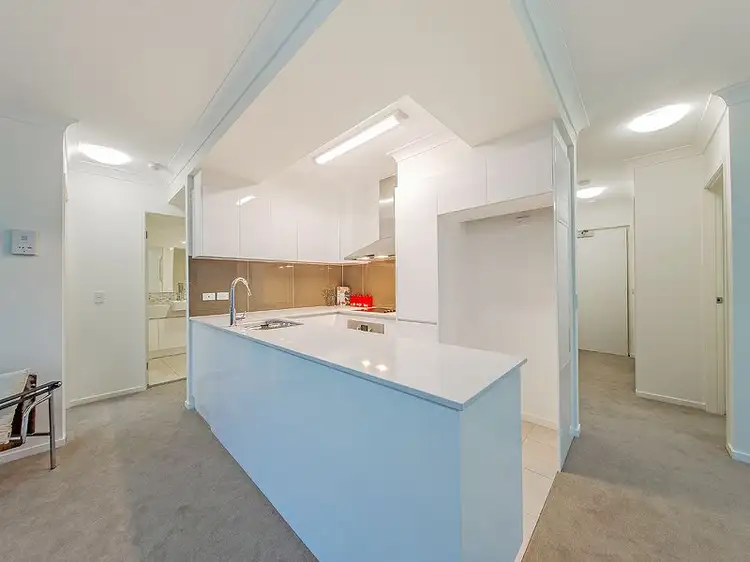 4/54 Yamboyna St, Manly QLD 4179