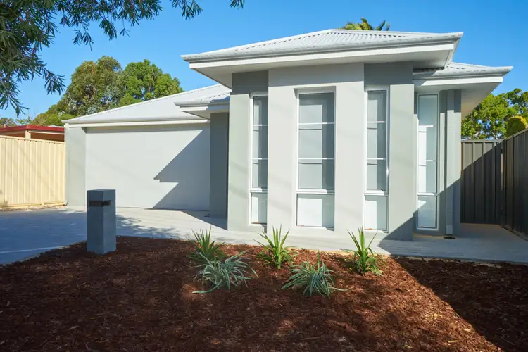 17 Madana Pl, Craigie WA 6025