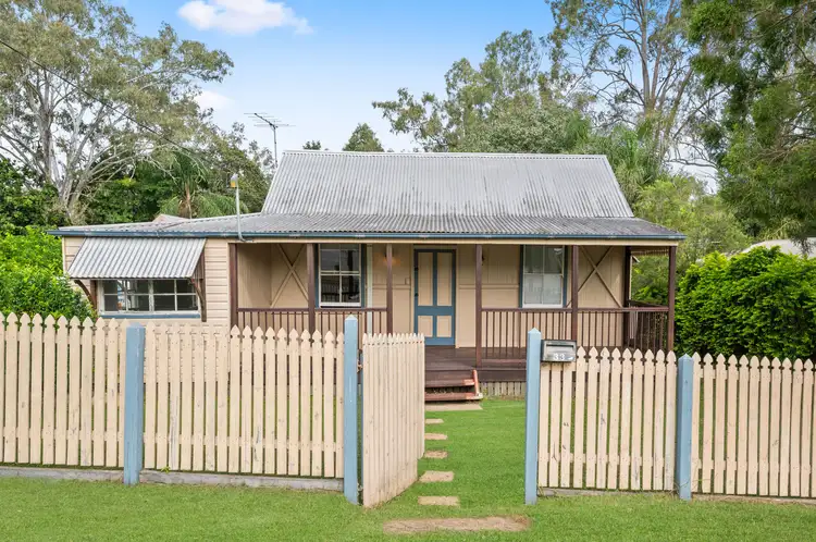 33 Alice Street, Blackstone QLD 4304