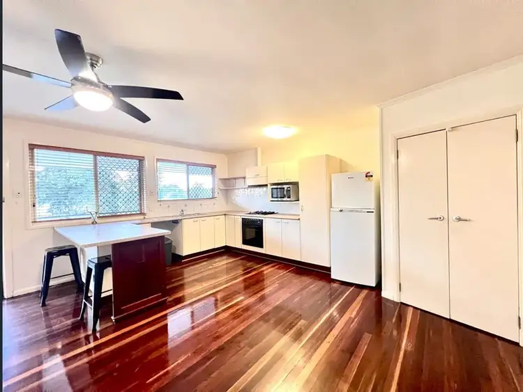 2/151 Sexton St, Tarragindi QLD 4121