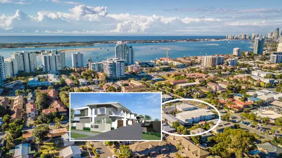 1/41 Imperial Parade, Labrador QLD 4215