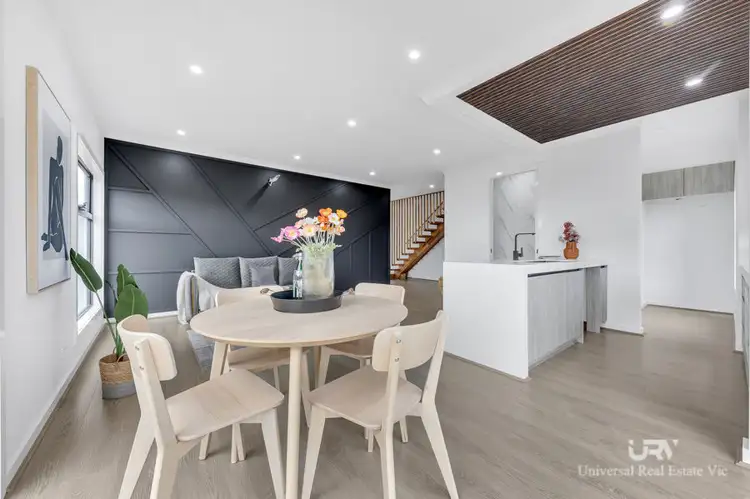 2/5 Sallybank Crescent, Wollert VIC 3750