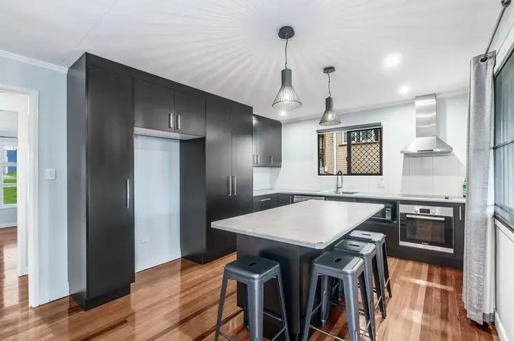 16 Mayfair St, Carina QLD 4152