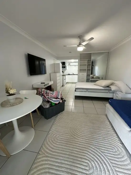 Unit4a/12 Coolgardie Street, Elanora QLD 4221