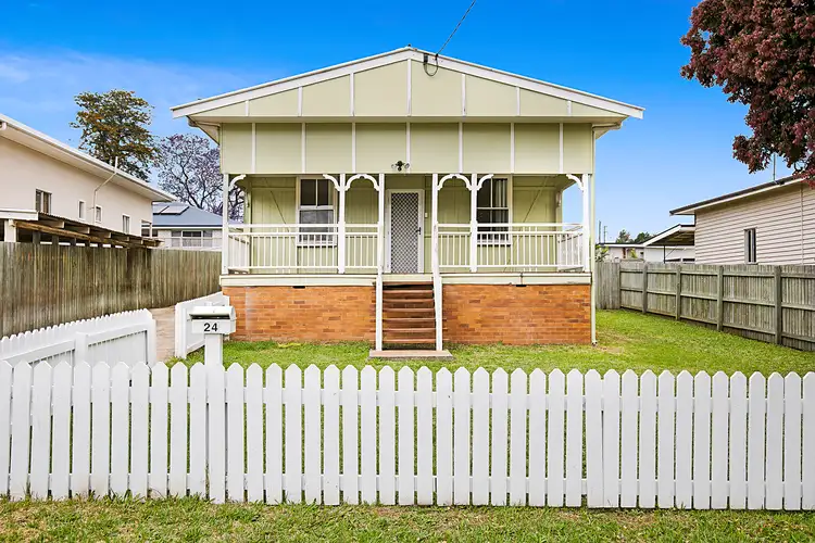 24 Swallow Court, Newtown QLD 4350