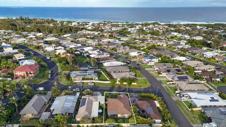 56 Eileen Drive, Corindi Beach NSW 2456