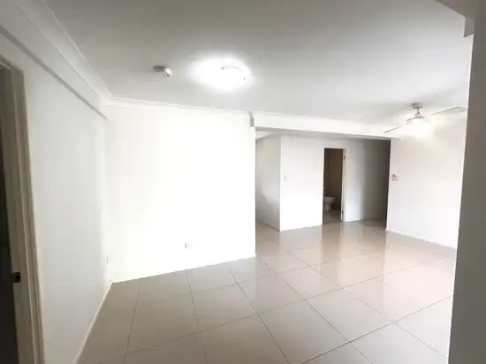 Fourth view of Homely villa listing, 18 Gralunga St,, Mansfield QLD 4122