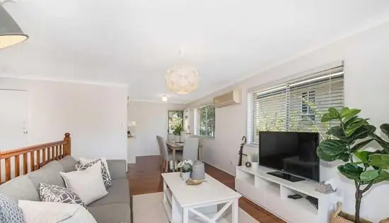 3 Bettina St, Macgregor QLD 4109