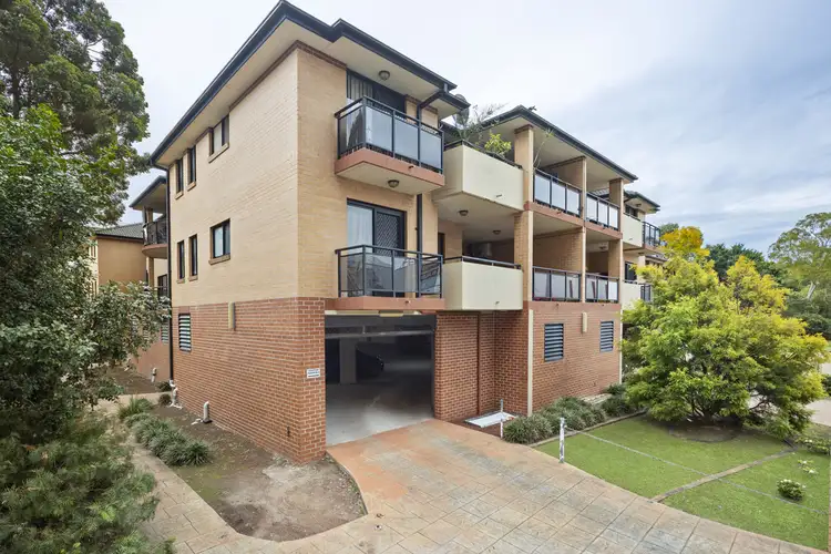 7/4-6 Treves Street, Merrylands NSW 2160