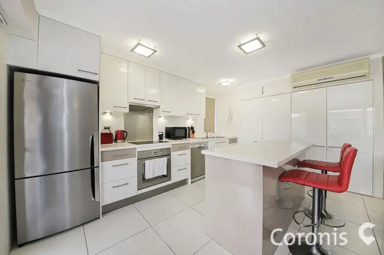 1/2 Waverley Road, Taringa QLD 4068