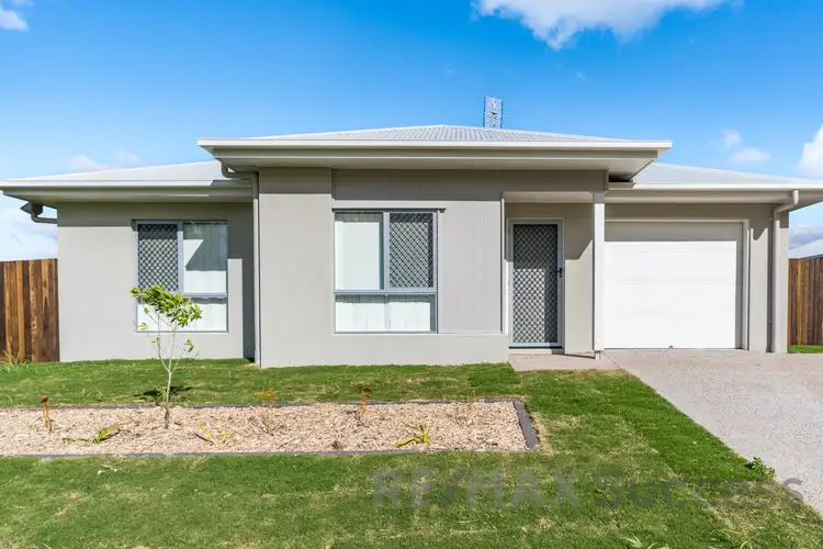 1/4 Royal Dane Crescent, Meringandan West QLD 4352