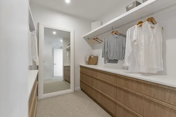 Fifth view of Homely house listing, 6 MITTA MITTA PLACE, Gobbagombalin NSW 2650