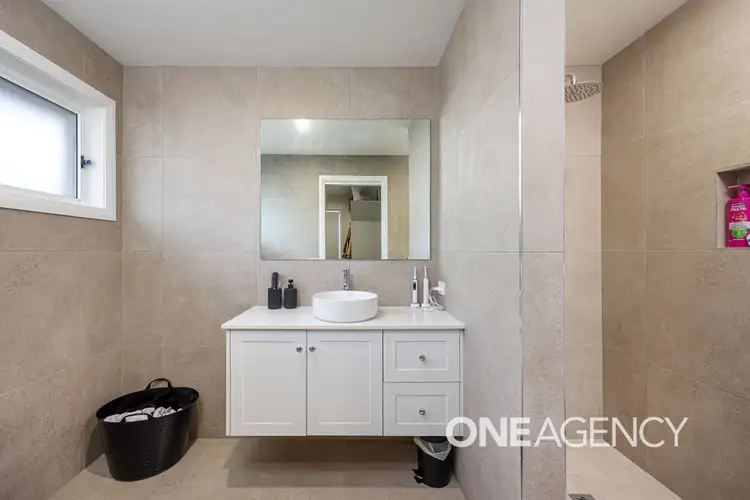 Fifth view of Homely unit listing, 126 COPPABELLA DRIVE, Gobbagombalin NSW 2650