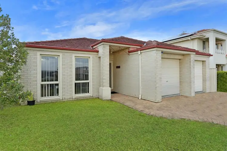 11 Foxtail Crescent, Woongarrah NSW 2259