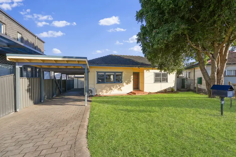 11 Sandra Street, Woodpark NSW 2164