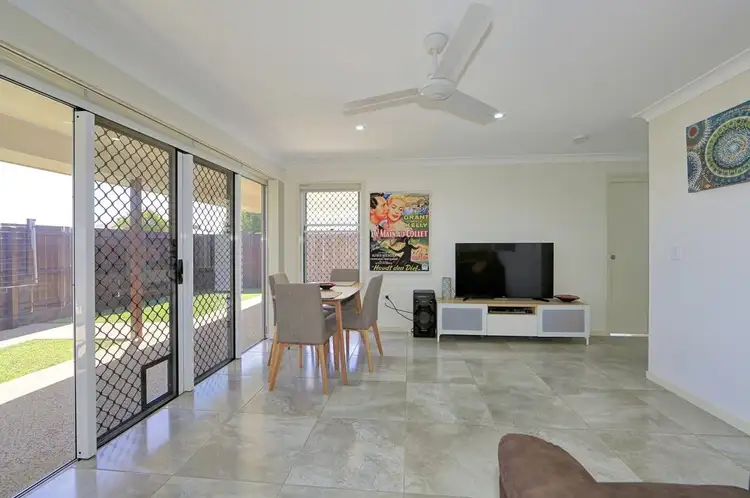 Sixth view of Homely house listing, 5/6 Back Hill Dr, Coral Cove QLD 4670