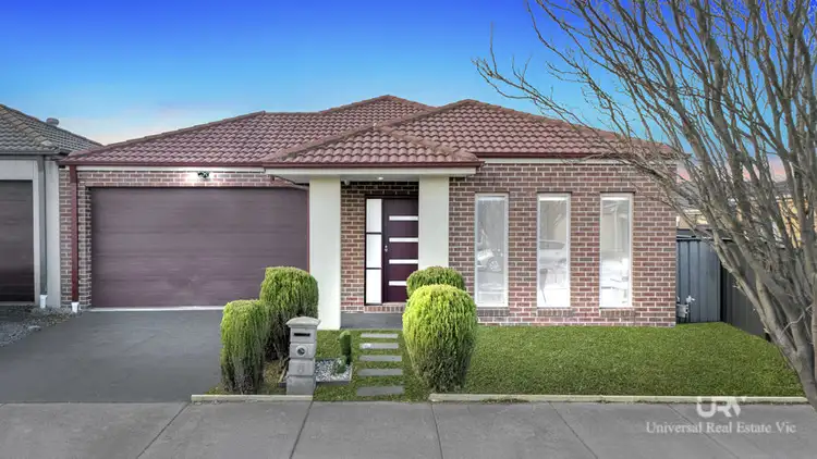 9 Brickwood Cct, Craigieburn VIC 3064