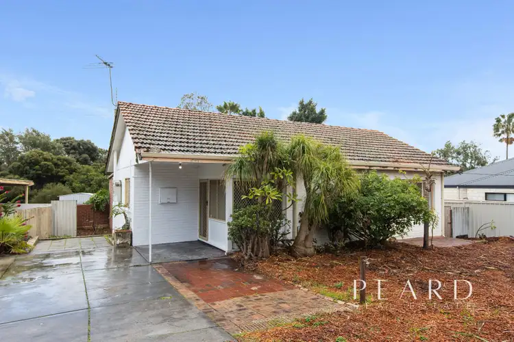 25 Finchley Crescent, Balga WA 6061