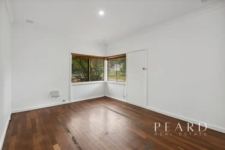 25 Finchley Crescent, Balga WA 6061