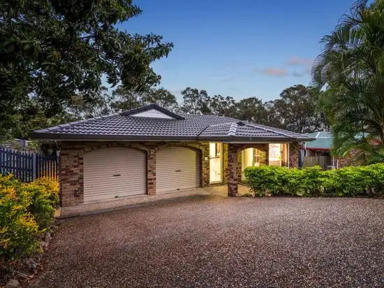 36 LEOPARD TREE CRES, Sinnamon Park QLD 4073