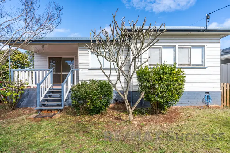 314 South Street, Harristown QLD 4350
