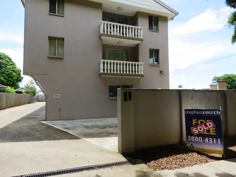 Main view of Homely unit listing, 4/11 Prince Edward Parade, Redcliffe QLD 4020