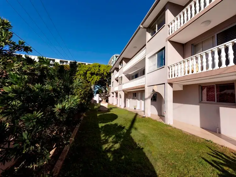 Third view of Homely unit listing, 4/11 Prince Edward Parade, Redcliffe QLD 4020