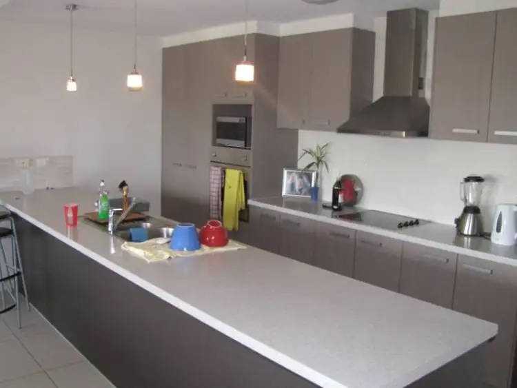 8/26 Sydney Street, Redcliffe QLD 4020