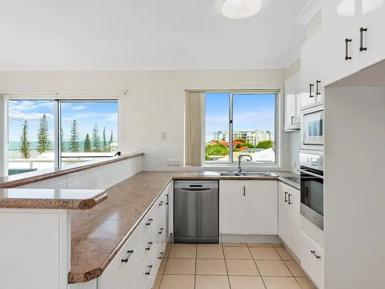 Fifth view of Homely unit listing, 8/186 Prince Edward Parade, Scarborough QLD 4020