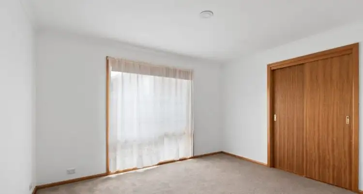 Fourth view of Homely unit listing, 18a Karingal Way, Thomastown VIC 3074