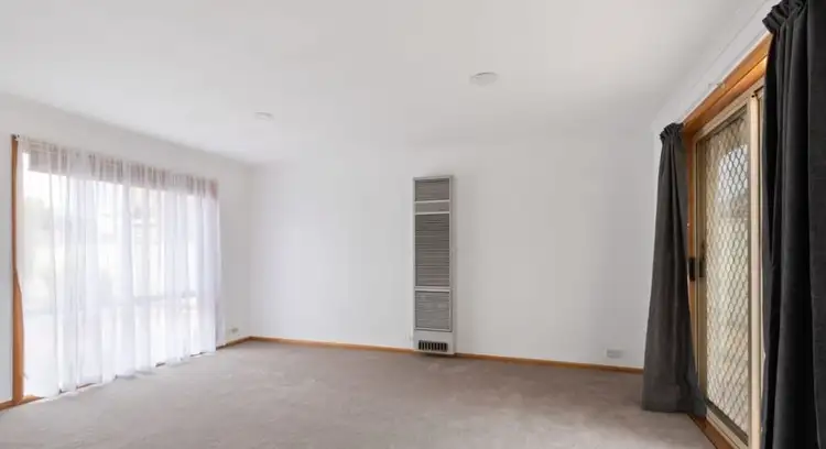 Fifth view of Homely unit listing, 18a Karingal Way, Thomastown VIC 3074