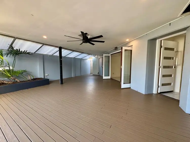 1/ 32 Killowill Avenue, Paradise Point QLD 4216