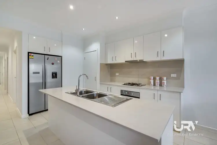Second view of Homely house listing, 6 Burrows Place, Craigieburn VIC 3064