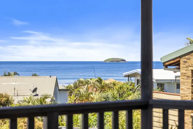 31 Ocean View Crescent, Emerald Beach NSW 2456