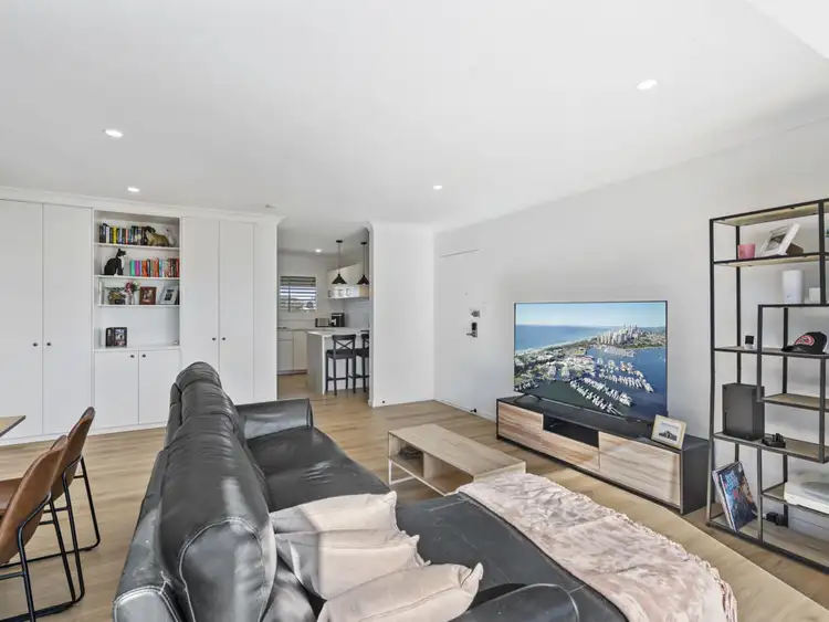 Fifth view of Homely unit listing, 6/10 Raby Road, Coorparoo QLD 4151