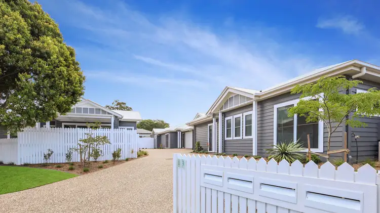 4/13 Janine Court, Kearneys Spring QLD 4350