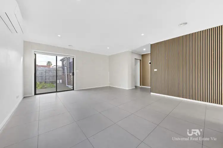 Fifth view of Homely unit listing, 4A Parton Place, Craigieburn VIC 3064