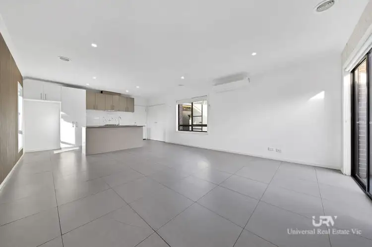 Sixth view of Homely unit listing, 4A Parton Place, Craigieburn VIC 3064