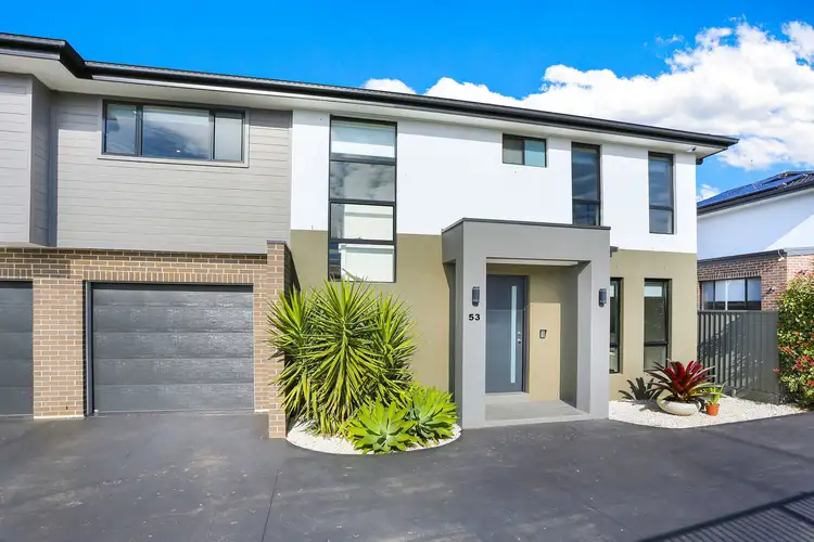 1/53 Persea Ave