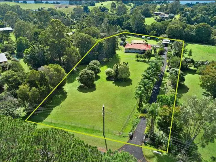 5 Angus Crescent, Kureelpa QLD 4560