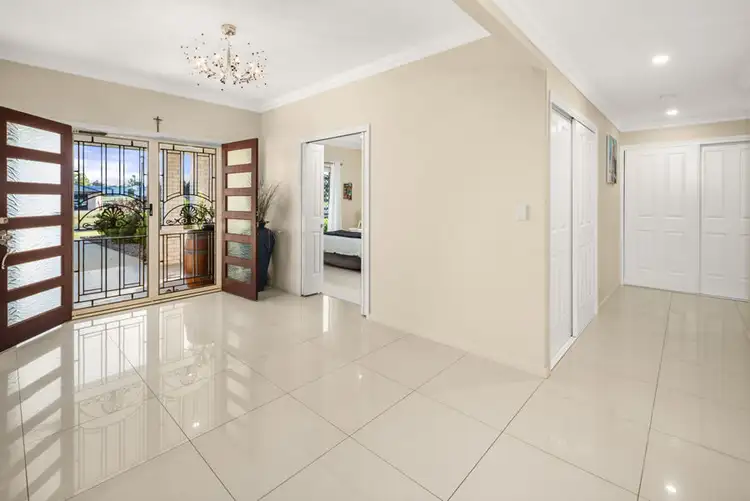 Fifth view of Homely house listing, 32 Peak Court, Peak Crossing QLD 4306
