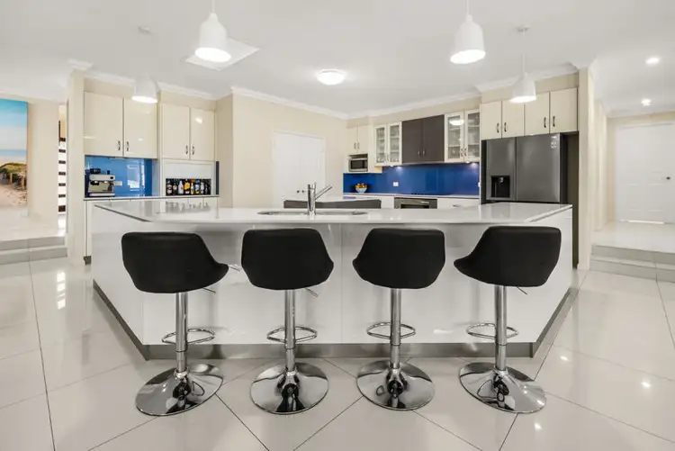 Sixth view of Homely house listing, 32 Peak Court, Peak Crossing QLD 4306
