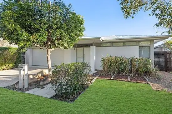 51 Watervale Parade, Wakerley QLD 4154