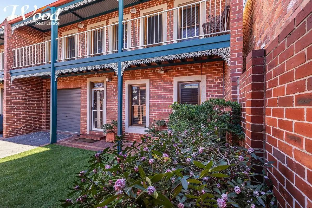 Main view of Homely townhouse listing, 4/553 Macauley St, Albury NSW 2640