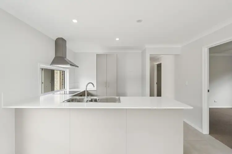 10 Sophora Street, White Rock QLD 4306