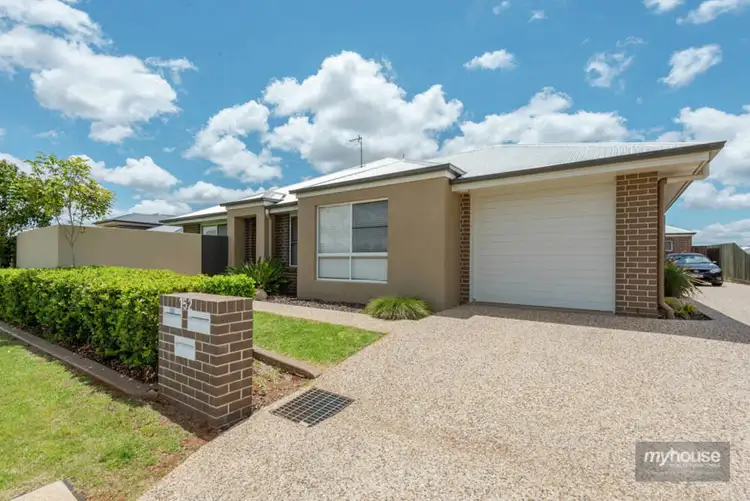 2/152 Kearney Street, Kearneys Spring QLD 4350