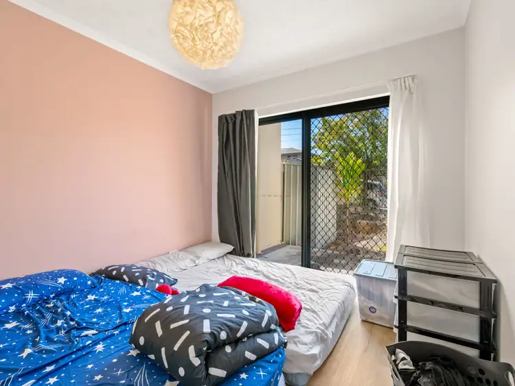 Fifth view of Homely apartment listing, 2/6 Omeo street, Macgregor QLD 4109